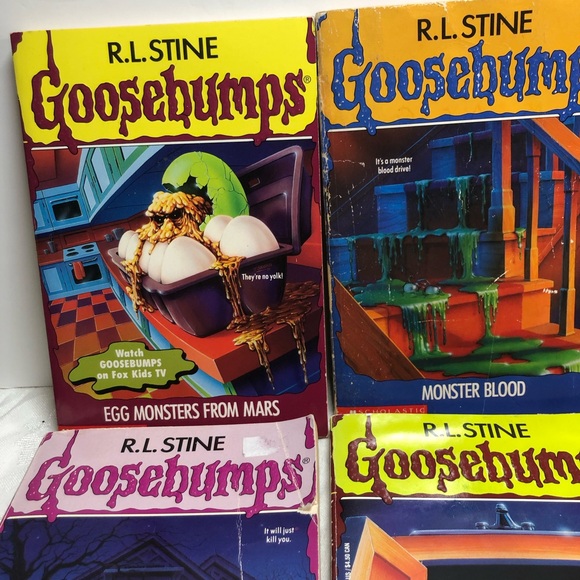 Lot of 9 Vintage Goosebumps Soft cover Books 1990s R.L. Stine Scholastic - Picture 4 of 12